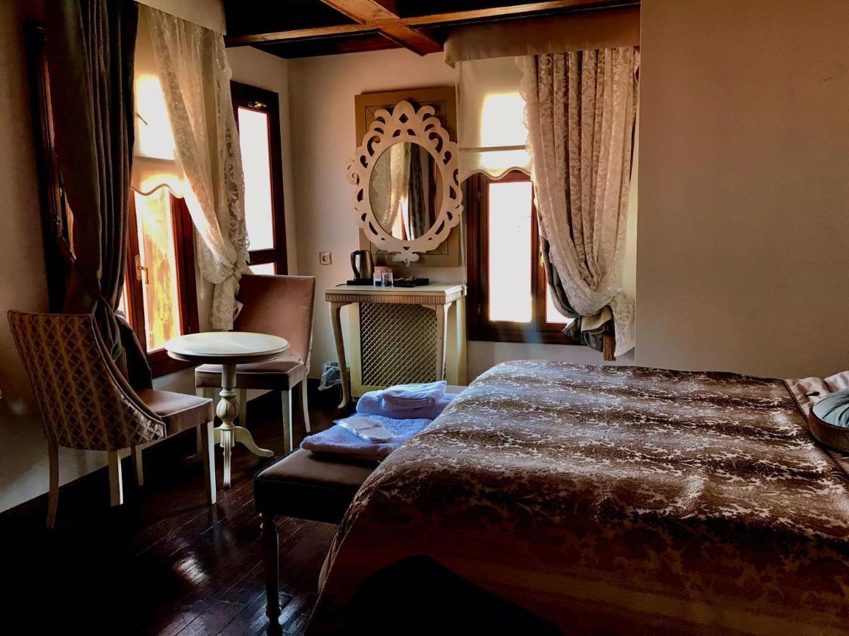 Arasta Konak Otel Esquiceir Exterior foto