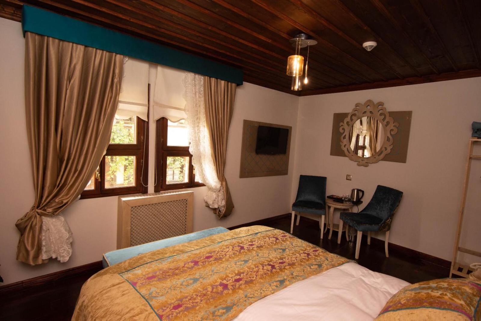 Arasta Konak Otel Esquiceir Exterior foto